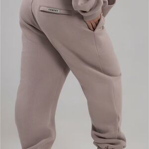 Comfrt Travel Essentials Sweatpants, size M, color Bark